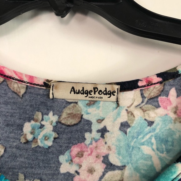 Audge Podge - Top - Picture 4 of 7